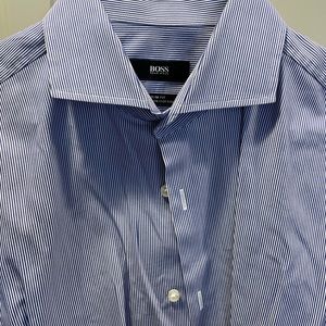 Boss men’s slim spread collar button down